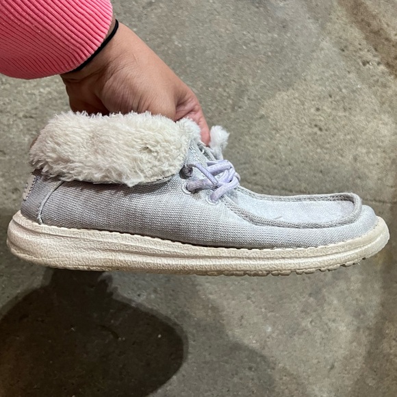 Hey Dude Kids' Cozy Gray Boots - Picture 2 of 5